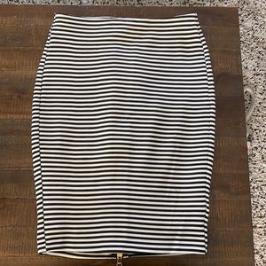 Guess skirt
